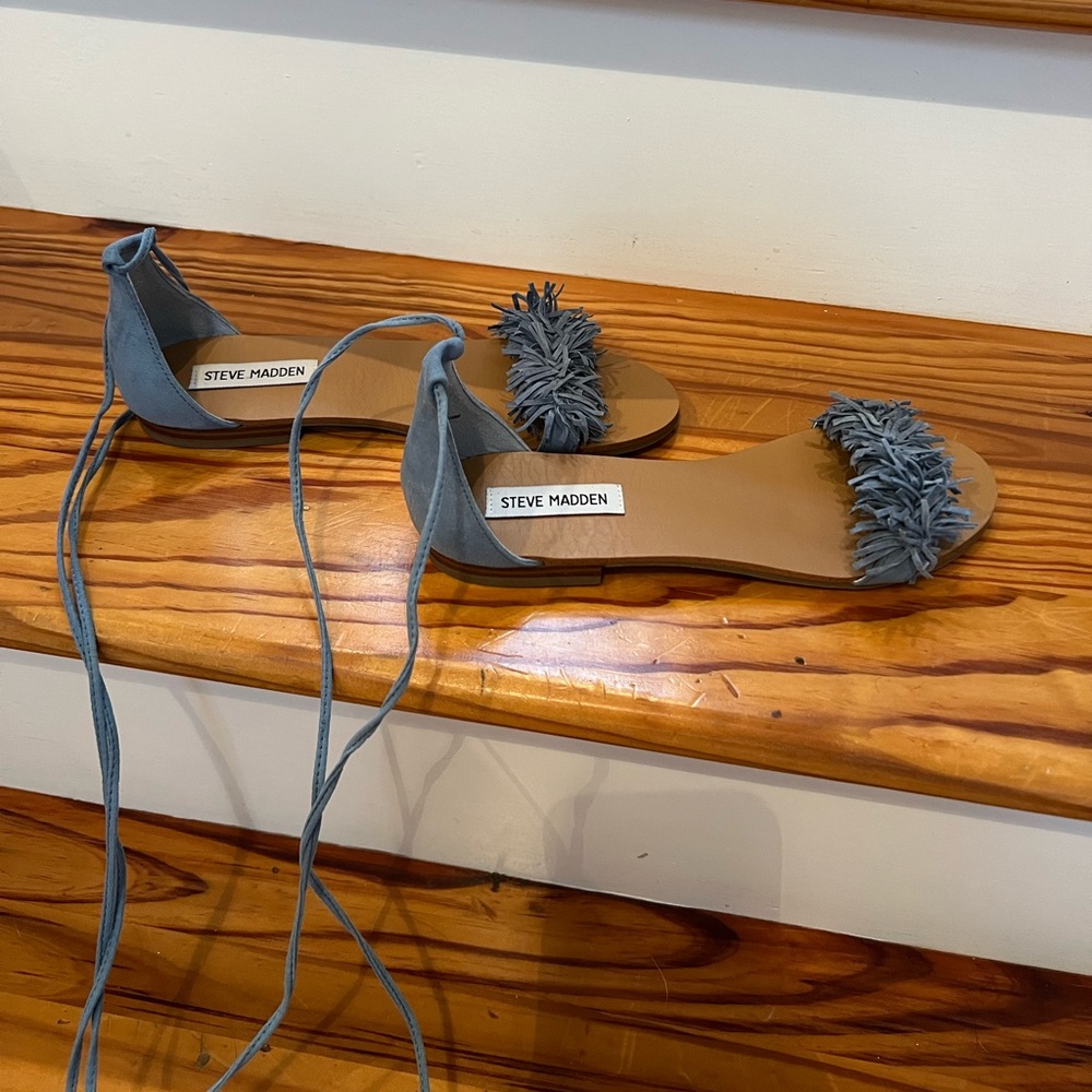 Steve Madden tie sandals